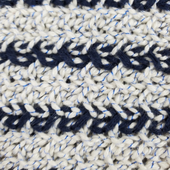 Ann Taylor Factory NWT crew sweater XS - Picture 3 of 8